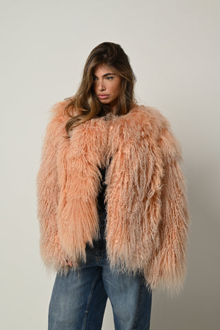 Mongolia modello Elsa collo Chanel