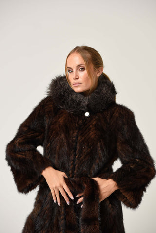Visone con collo in volpe 272