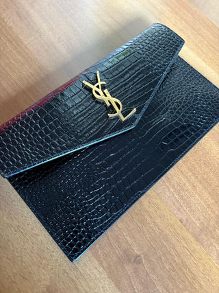 POCHETTE UPTOWN IN PELLE LUCIDA DI COCCODRILLO GOFFRATA