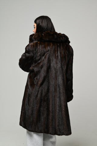 Visone con cappuccio 1575