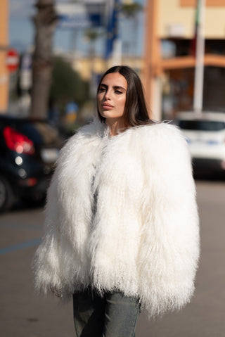 Mongolia modello Elsa collo Chanel